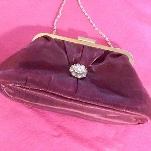 Clutch (Elegant For A Night Out On The Town)